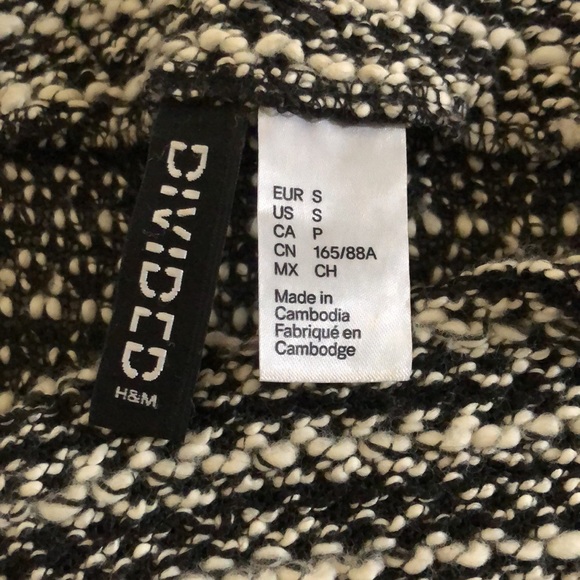 H&M divided zip up sweater jacket - Picture 4 of 6